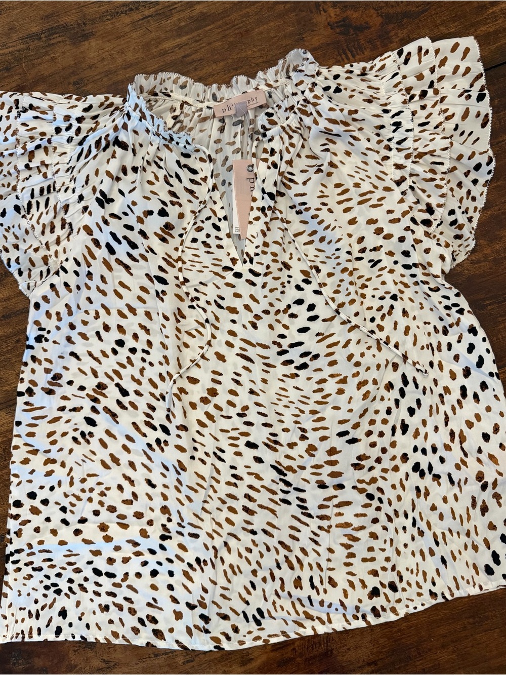 Philosophy NWT Animal Print Ruffle Sleeve Tie Neck Blouse White Brown sz medium